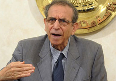 حسام عيسى وزير التعليم العالي